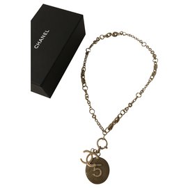 Collana Chanel color sabbia