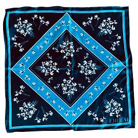 Foulard sciarpa di seta floreale ERDEM x H&M