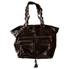 Borsa a mano Chloé Betty in vernice marrone scuro