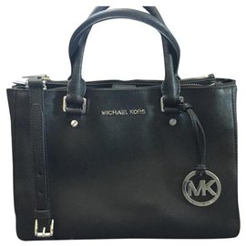 Michael Kors Sutton Medium Borsa in pelle Saffiano nera