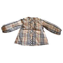 T-shirt Burberry in cotone beige e blu navy 18 mesi
