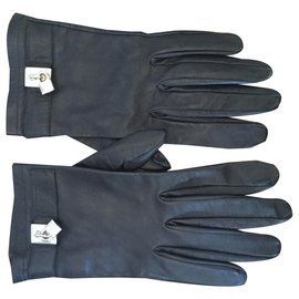 Guess Lederhandschuhe Schwarz mit silbernen Vorhängeschlössern