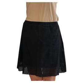 Falda Stouls de piel de ciervo negra
