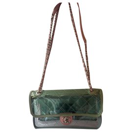 Chanel Runway Borsa con Patta Trapuntata in PVC e Agnello