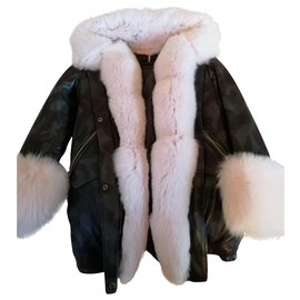 Abrigo Wild Artic de piel con borde de piel de zorro rosa - Autre Marque