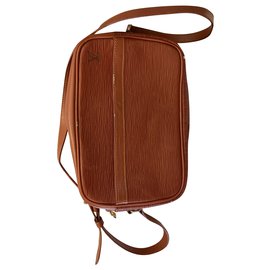 Borsa Louis Vuitton Trocadéro in pelle Epi rossa