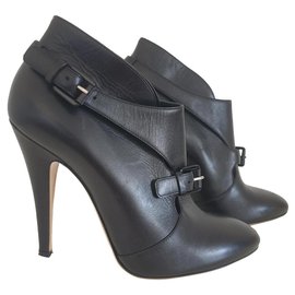 Botas de cano curto Casadei em couro preto