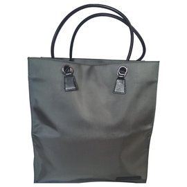 Bolso Tote Tiger Of Sweden Lona Verde Caqui y Cuero Negro