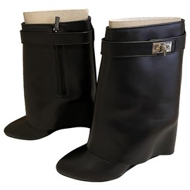 Botines Shark Givenchy de piel negra