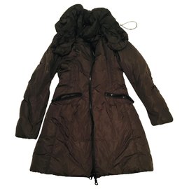 Parka Moncler Marrom Tamanho 38