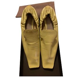 Bottega Veneta Ballerine in Pelle Senape