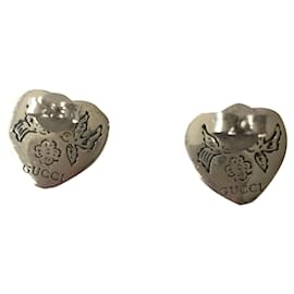 Pendientes Gucci Blind for Love con corazones grabados plata