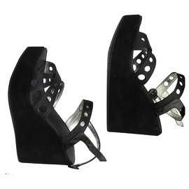 Free Lance Plateausandalen aus schwarzem Leder