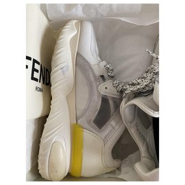 Fendi Sneaker aus Leder weiß