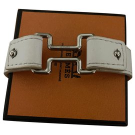 Hermès Leather Bracelet with H Buckle Silver Hardware Size L