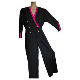 Louis Féraud Jumpsuit aus schwarzer Wolle mit rosa Satin