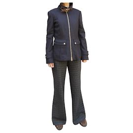 Abrigo corto burberry t 38/40 Nueva condición