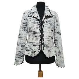Americana Joseph Ribkoff Blanco y Negro