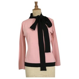 John Smedley Lavallière Wollpullover Schwarz Rosa