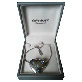 Collier Yves Saint Laurent en argent pendentif cœur bleu ciel