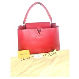 Louis Vuitton Borsa Capucines MM Rossa in Pelle