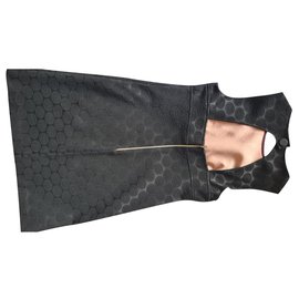 Ärmelloses schwarzes Kleid - Tara Jarmon