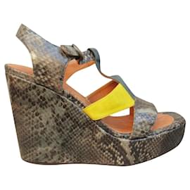 Sandalias de cuña Chie Mihara p 40 Nueva condición