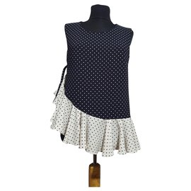 Blusa JW Anderson de lunares blanco y negro