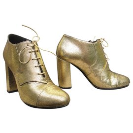 Botas Max Mara de cuero dorado talla 39