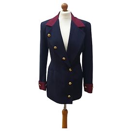 Chaqueta Byblos con botonadura forrada