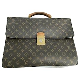 Louis Vuitton Valigetta Conseiller con tovagliolo in tela con monogramma