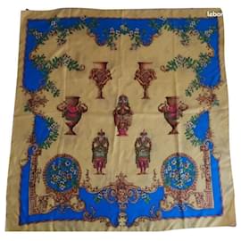 Foulard in seta Gianni Versace Giallo 90x90