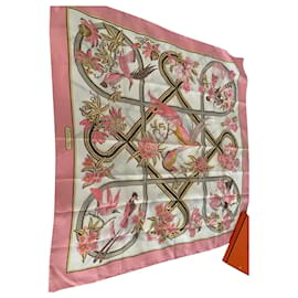 Hermès Seidentuch Rosa Weiß