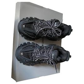Balenciaga Track Sneaker aus Leder schwarz Größe 37