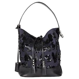 NN borsa in seta14 Riflettori su Louis Vuitton