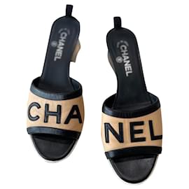 Mule Chanel in pelle beige