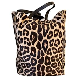 Bolsa tote Céline estampa animal em pele de vitelo