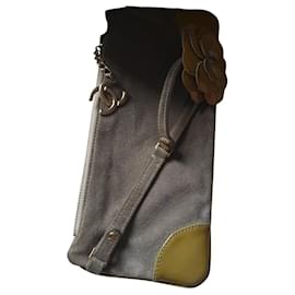Chanel Clutch Wildleder Khaki