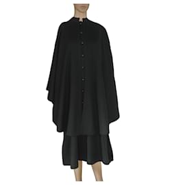 Yves Saint Laurent Manteau Cape en Laine Noir
