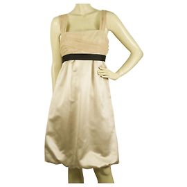 Vera Wang Maids Brautjungfern Beige Schwarzer Gürtel Tüll Büste Blasensaum Kleidergröße 10