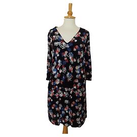 Vestido negro Comptoir Des Cotonniers con estampado fuegos artificiales