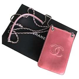 Custodia telefono Chanel Petit rosa in vernice