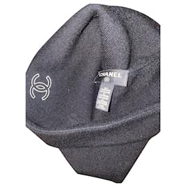 Cappello Chanel in cashmere nero