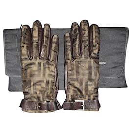 Paar Fendi T-Handschuhe 8 ES