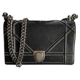 Borsa Dior Diorama M in pelle d'agnello nera