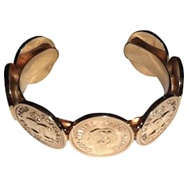 BRACCIALE COIN CUFF CON LOGO CHANEL E MADEMOISELLE - Chanel