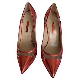 Zapatos de salón Elie Saab en piel metalizada y vinilo rosa Talla 35