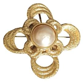 Broche Yves Saint Laurent Cabochon Blanc Métal Doré