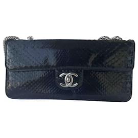 Borsa Chanel Timeless in pelle di lucertola nera