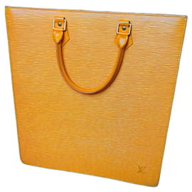 Borsa Louis Vuitton Signature: orecchio giallo "Louis Vuitton Paris Made in France".